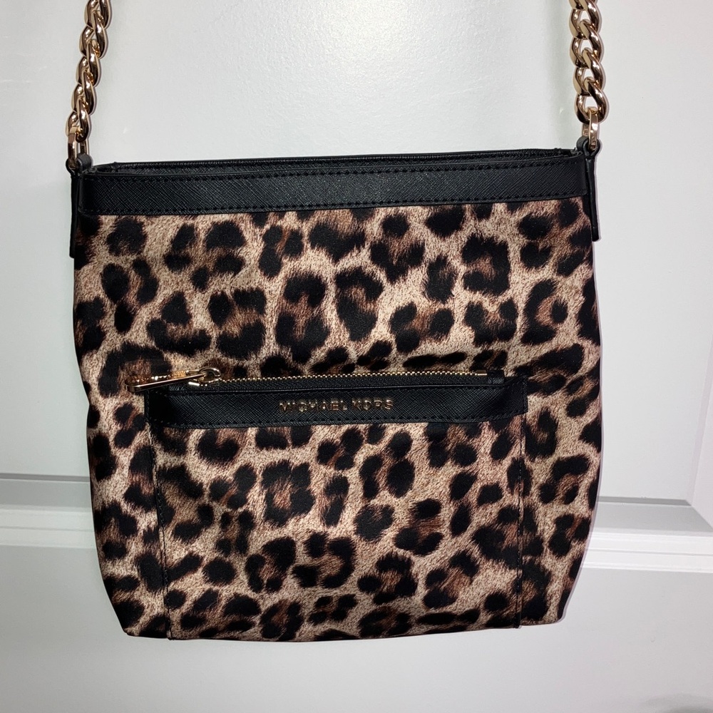 New MICHAEL KORS animal print crossbody bag